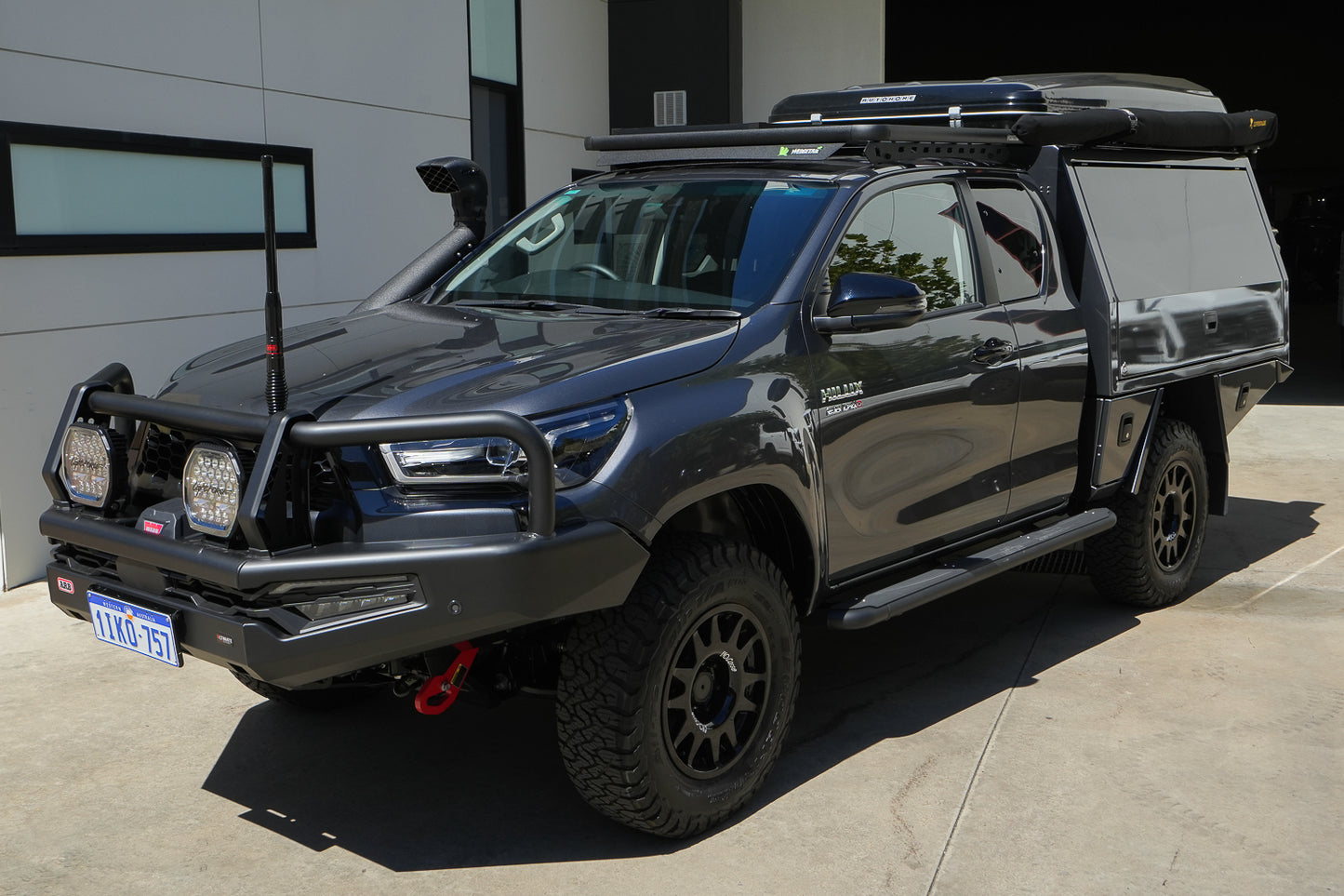 2024 Toyota Hilux SR5 Extra Cab Build - 550km