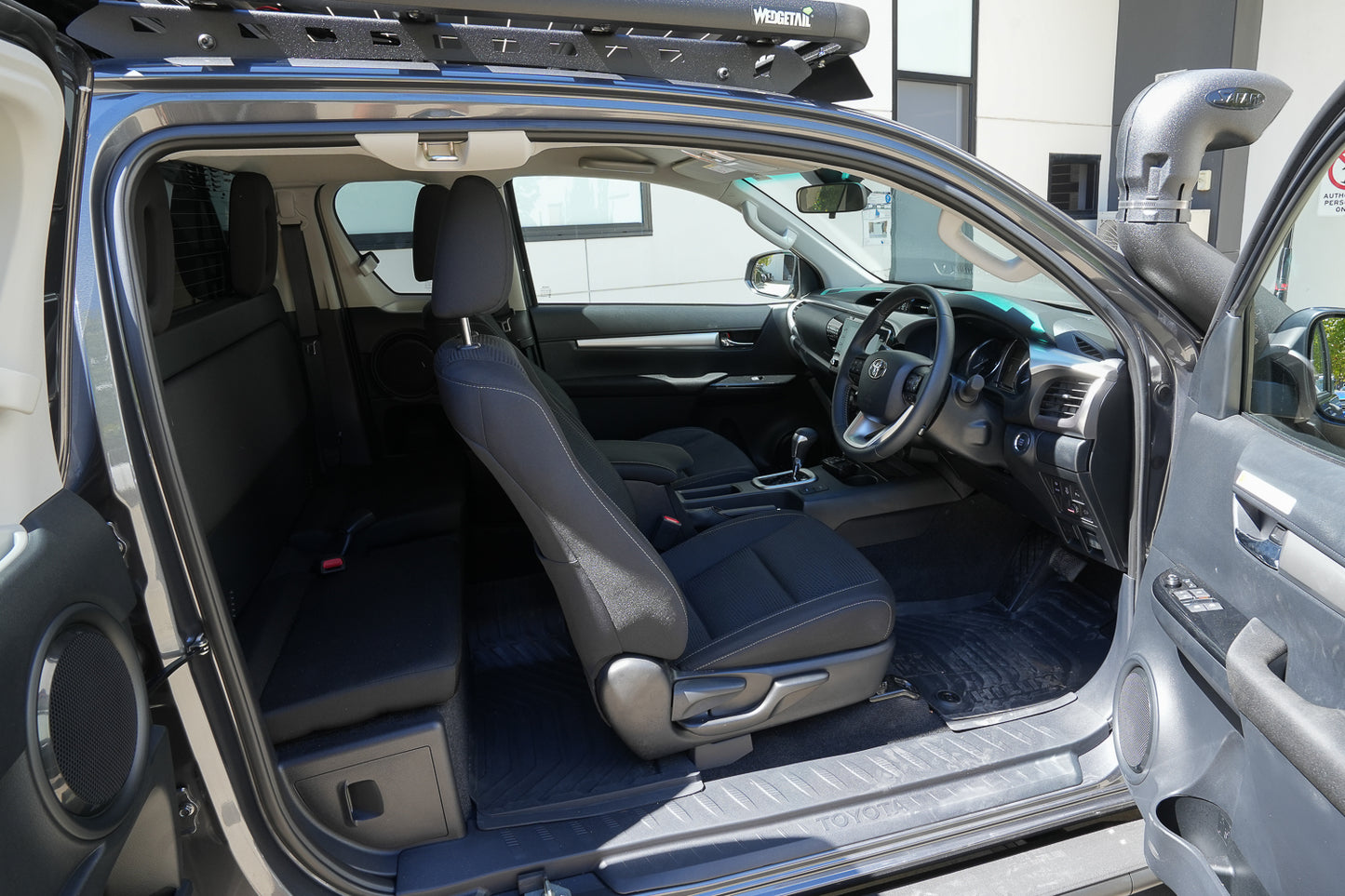 2024 Toyota Hilux SR5 Extra Cab Build - 550km
