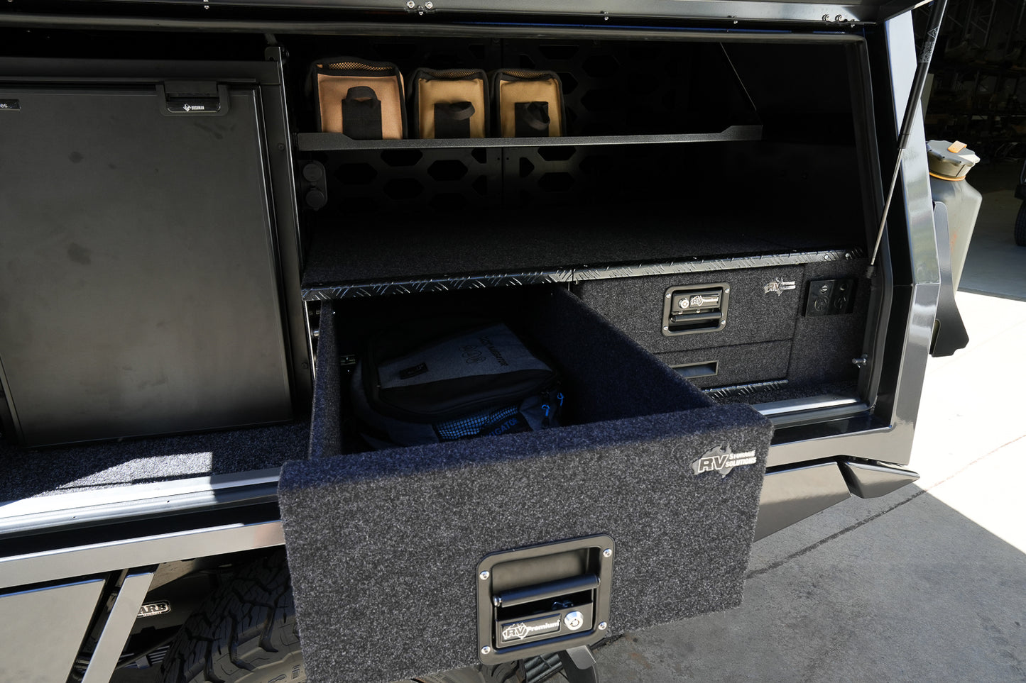 2024 Toyota Hilux SR5 Extra Cab Build - 550km
